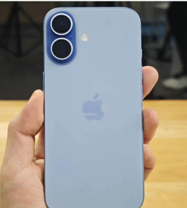 IPhone 17 Review: Impressive Performance and Cooling, Not as Good as Pro